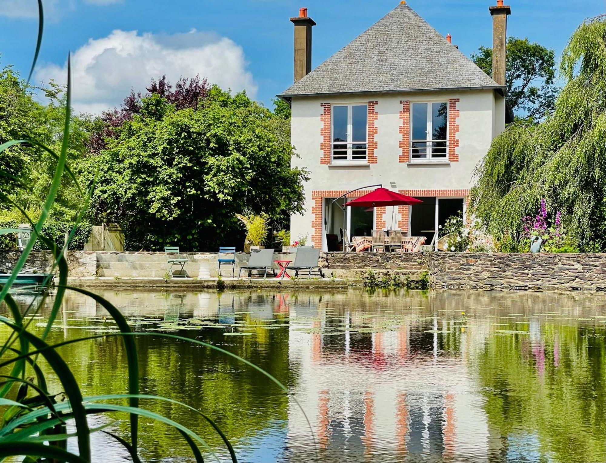 Le Moulin De Bury, Maison De Campagne Au Bord De La Riviere A 13 Kms Au Sud De Rennes Chavagne Exteriör bild